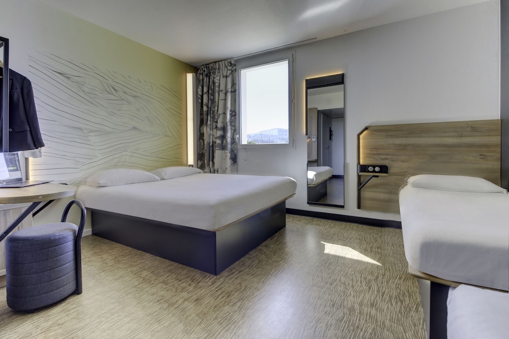 Triple Room, Non Smoking thumbnail 6