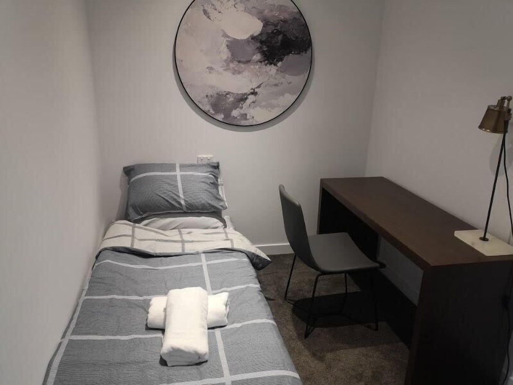 Business Apartment, 1 Bedroom, City View photo 3