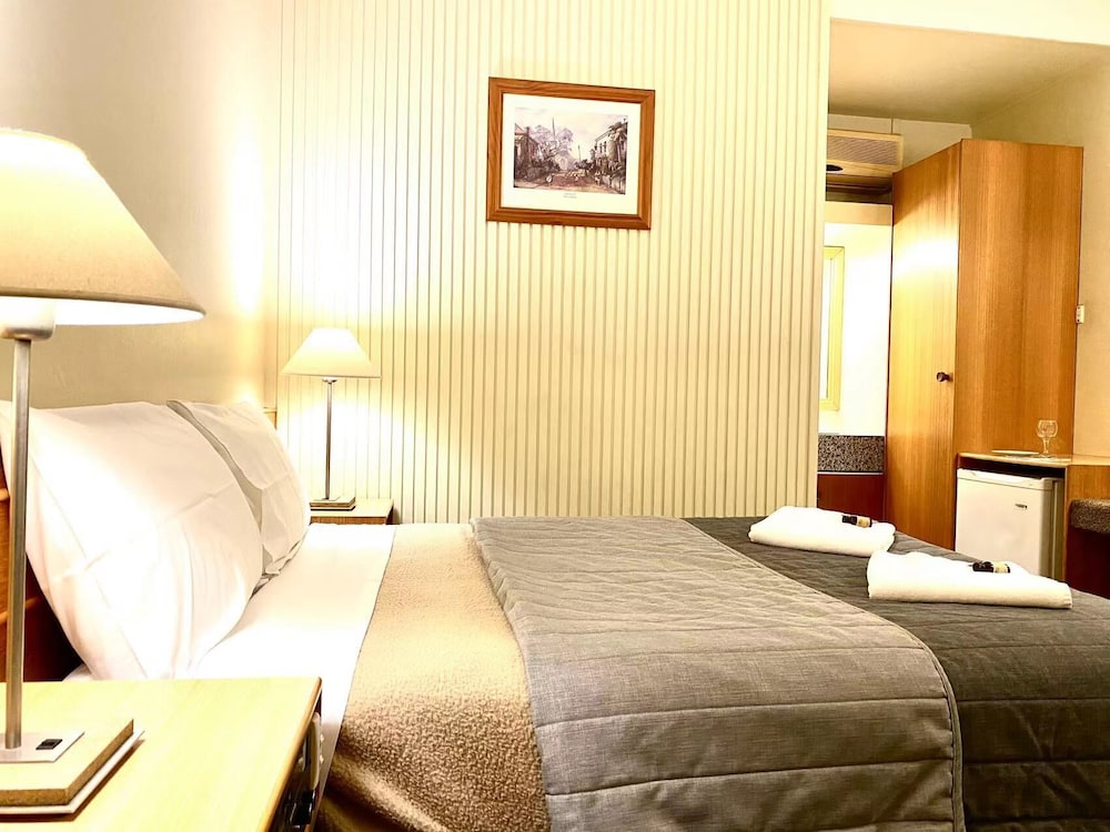 Economy Single Room