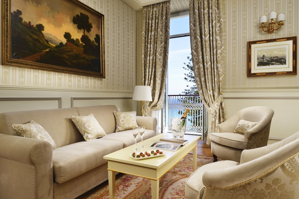 Exclusive Suite, Balcony, Sea View (King) - Photo 3