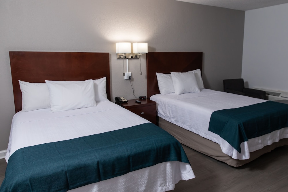Standard Room, 2 Double Beds, Non Smoking, Kitchenette - Photo 2