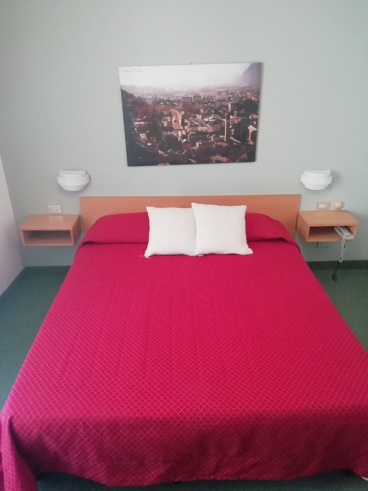 Triple Room - Photo 5