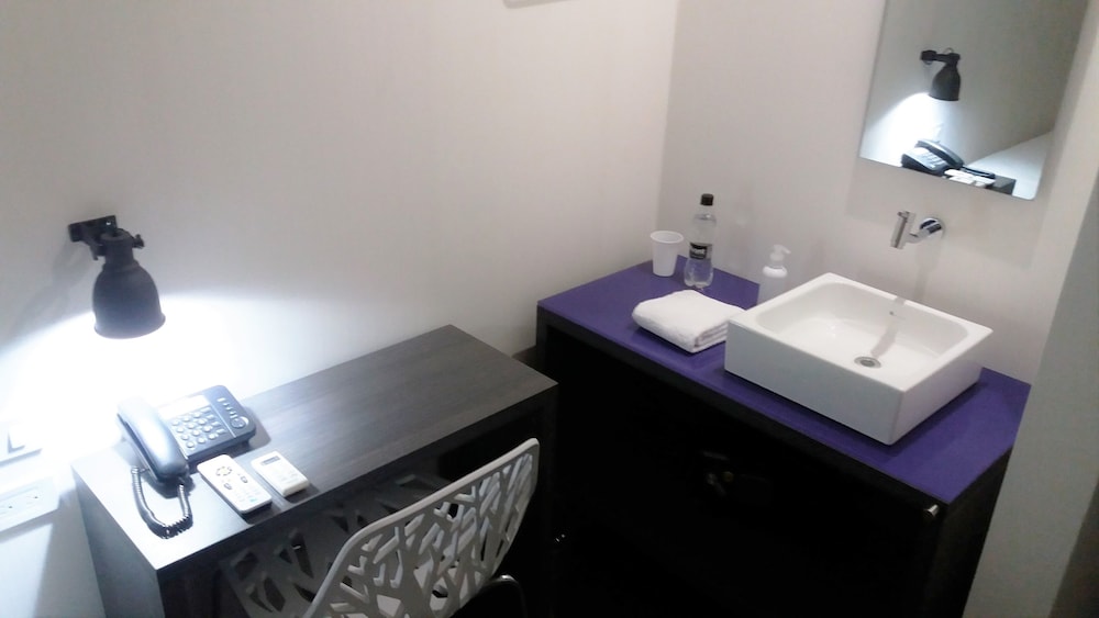 Business Room, 1 King Bed photo 3