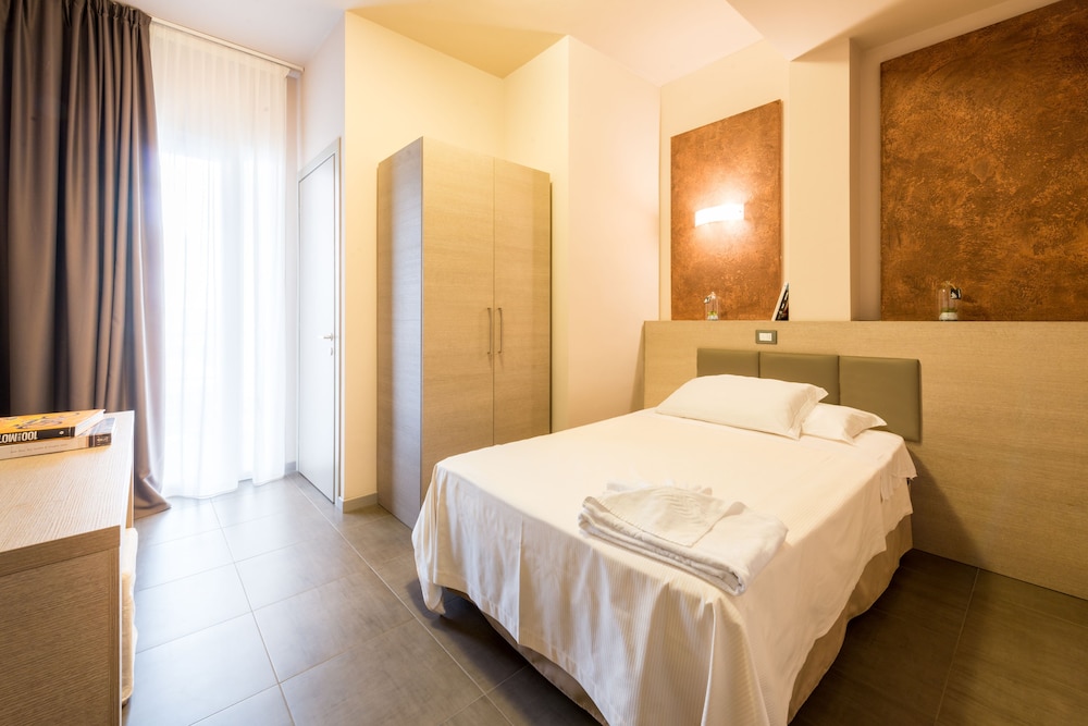 Comfort Single Room, Balcony photo 3