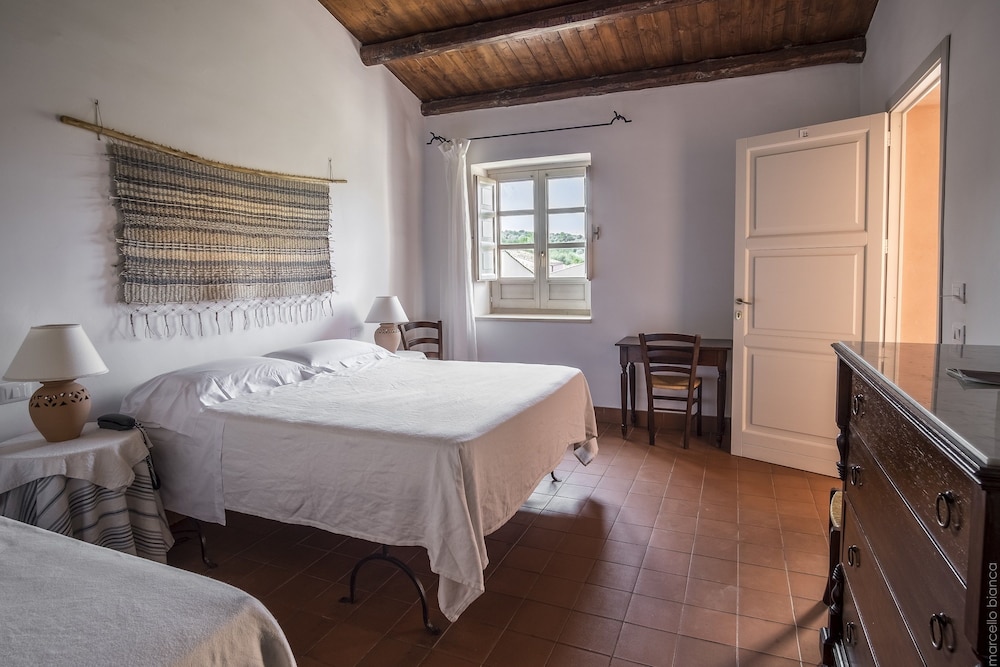 Triple Room - Photo 2