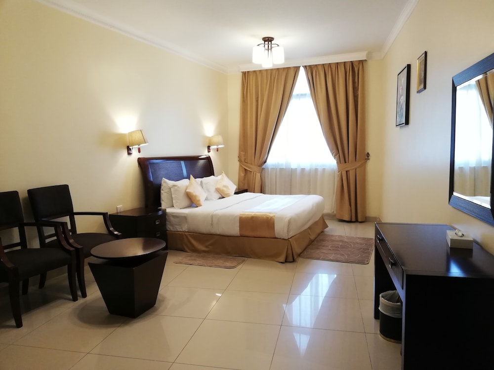 Suite, 1 Bedroom photo 3