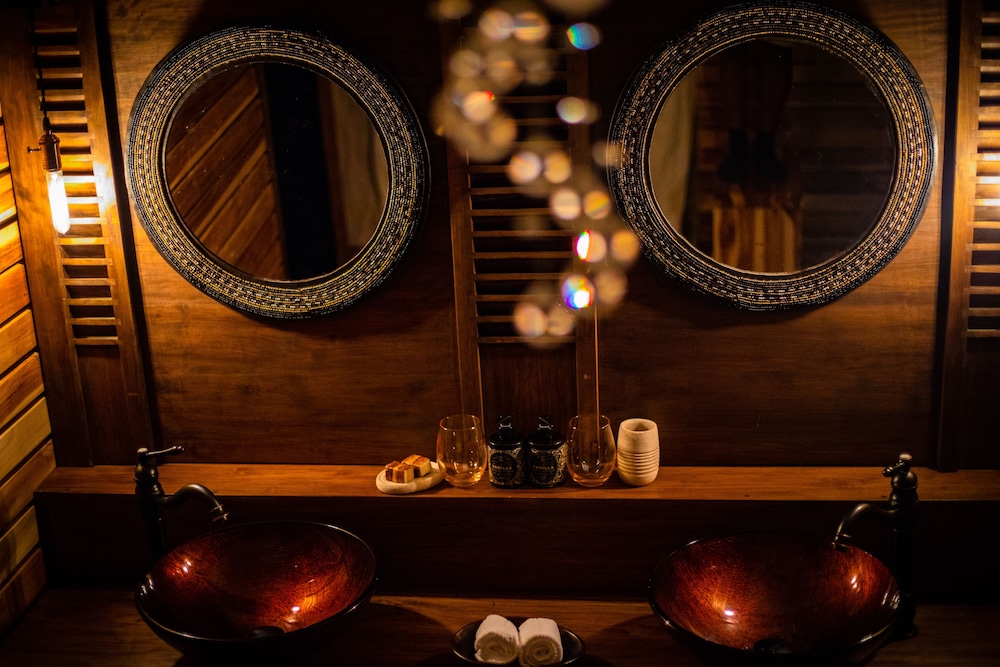 Luxury Tent (Double Suite) photo 2
