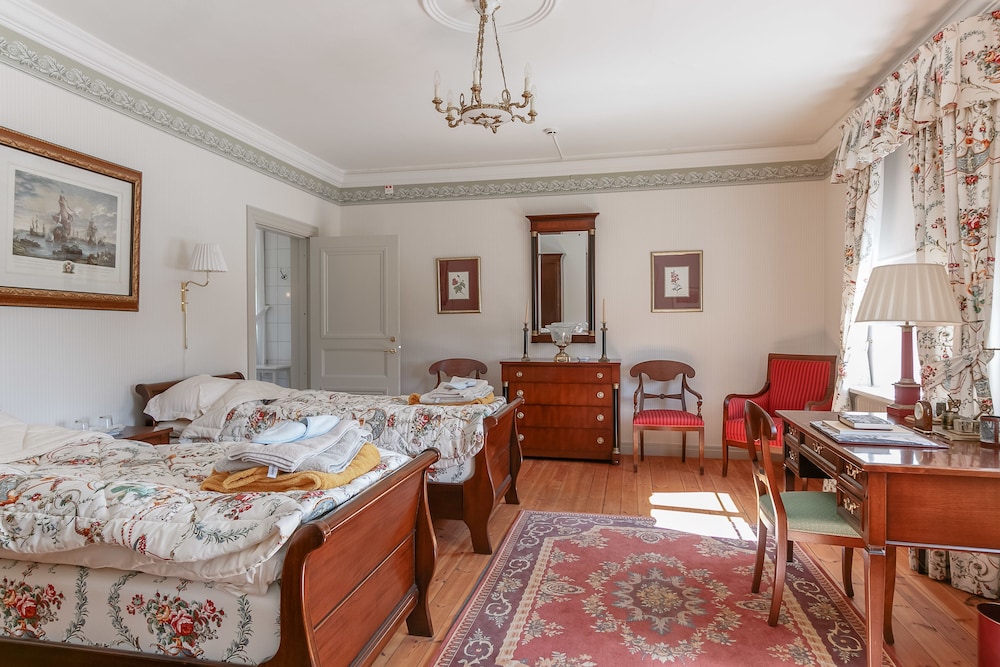 Superior Twin Room, Garden View photo 3