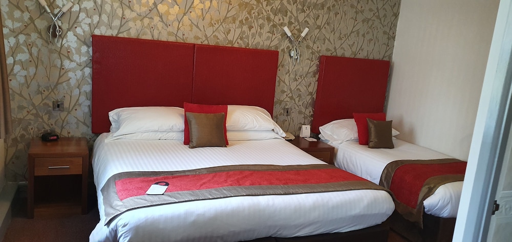 Family Room, Multiple Beds, Non Smoking - Photo 4