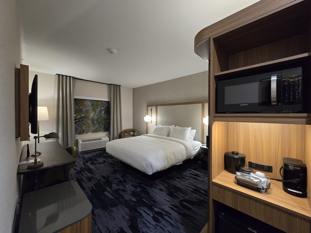 Standard Room, 1 King Bed