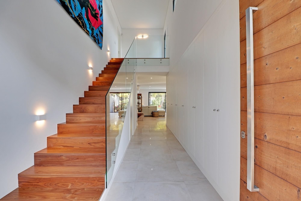 Villa photo 2