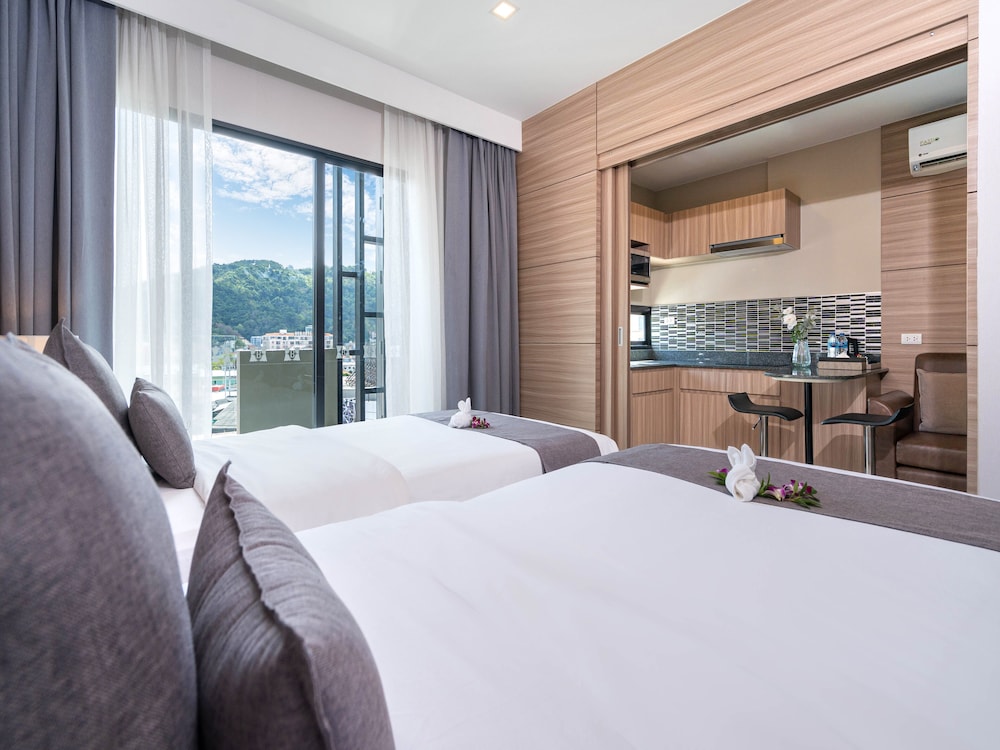 Grand Deluxe Room - Photo 2