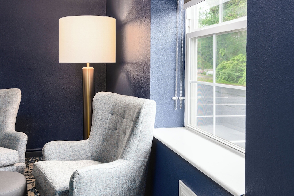 Room, 2 Queen Beds (Mobility/Hearing Access, Roll-In Shwr) - Photo 1