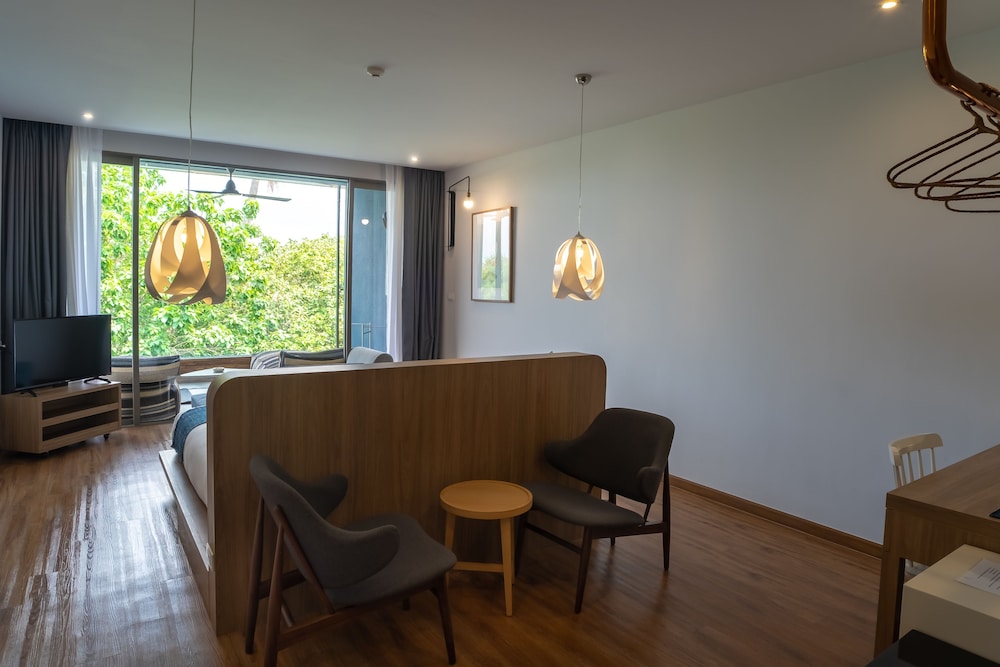 Super Deluxe Room - with Outdoor Bathtub and Large Bathroom Area, Top Floor