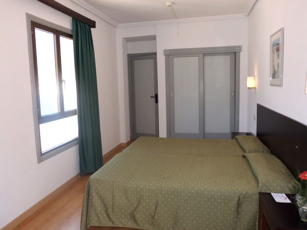 Standard Room photo 3