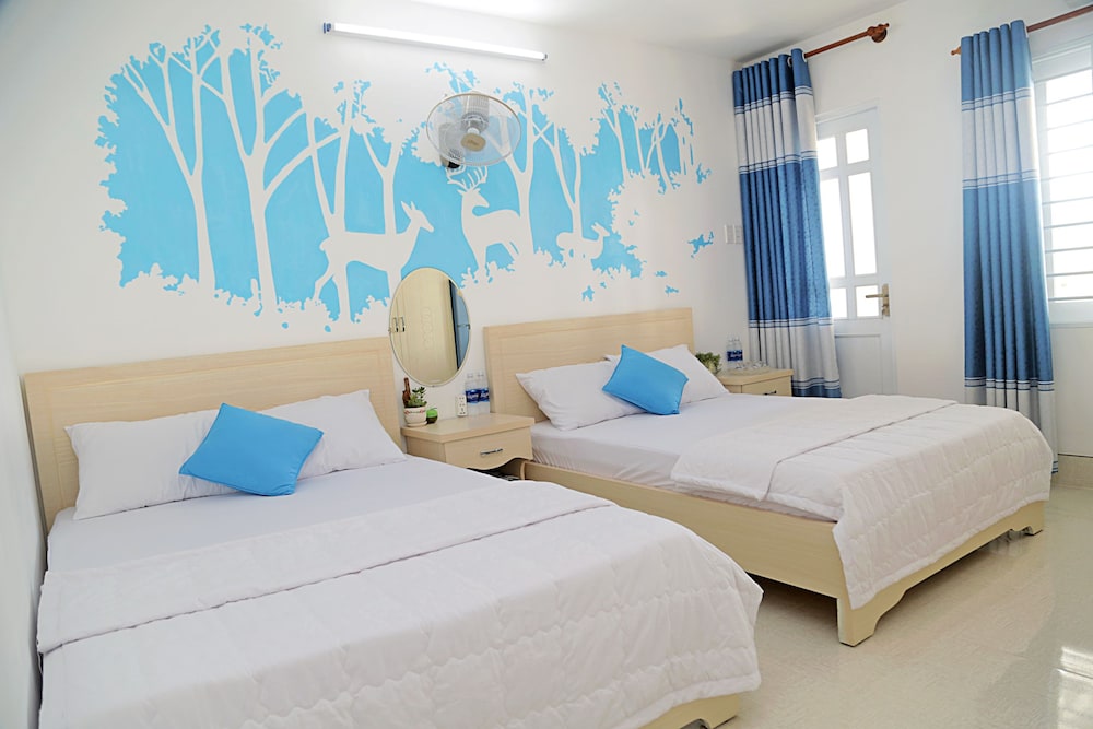 Standard Quadruple Room, 2 Double Beds photo 2