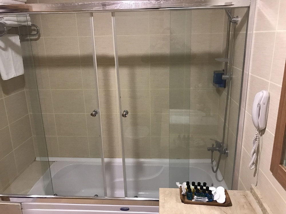 Standard Double Or Twin Room photo 2