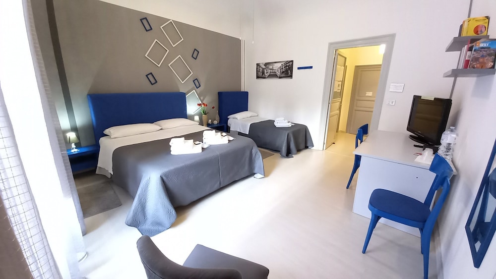 Family Condo, Multiple Beds, City View