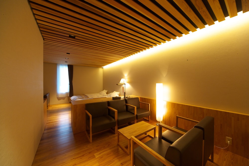 Suite Room, Standard Kaiseki (Shimanto Pork),  Non Smoking photo 2
