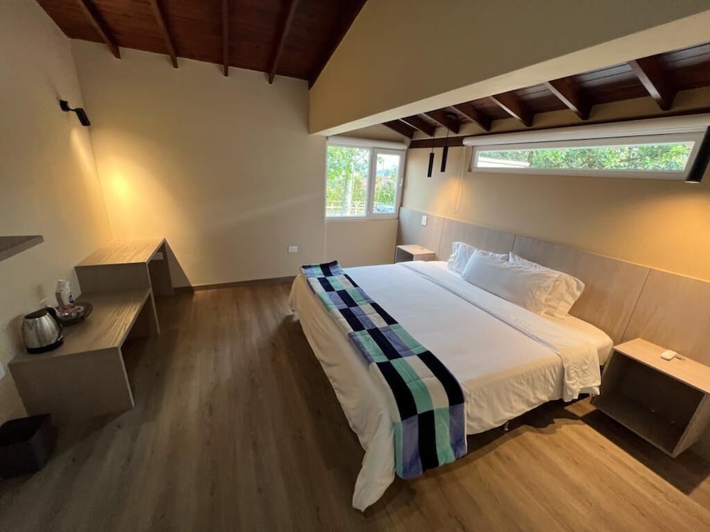 Deluxe Room - Photo 1