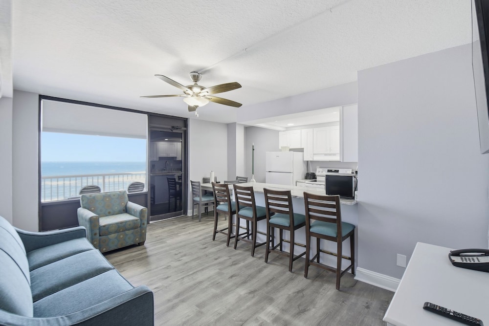 Premium Condo photo 1