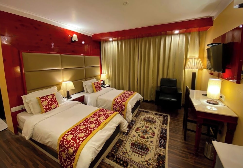 Deluxe Double or Twin Room photo 1