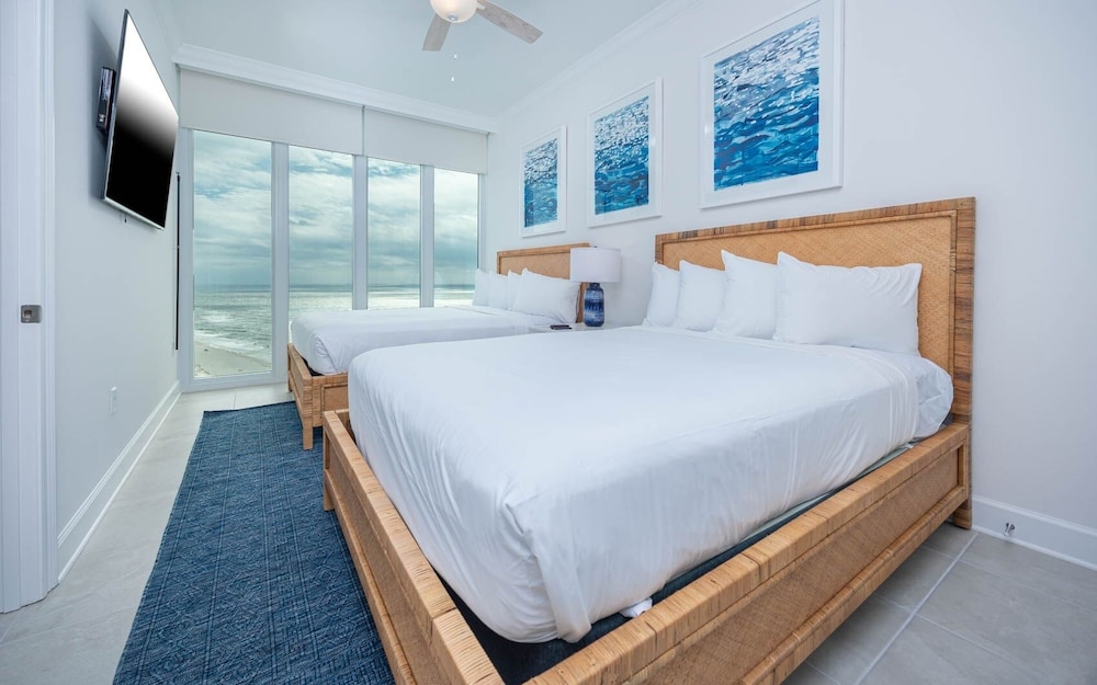Condo, 4 Bedrooms