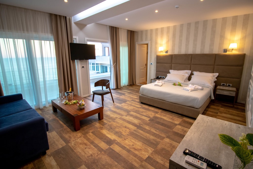 Deluxe Suite, Sea View