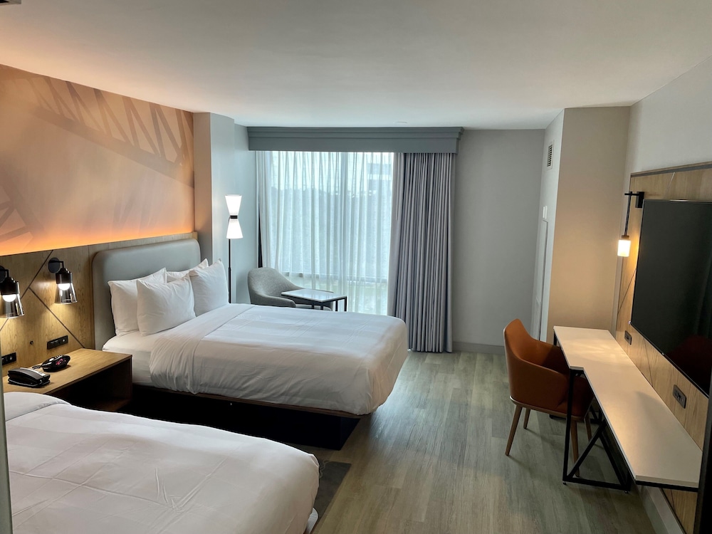Room, 2 Double Beds (Hearing Accessible) - Photo 3