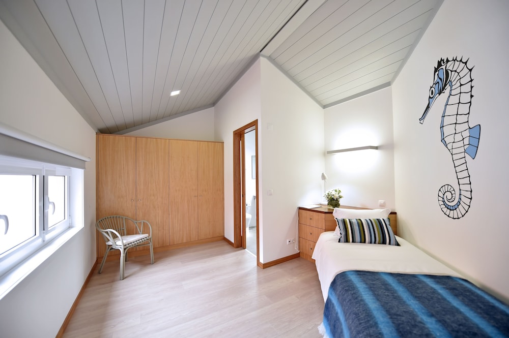 Single Room, 1 Twin Bed, Private Bathroom (Seahorse) photo 1