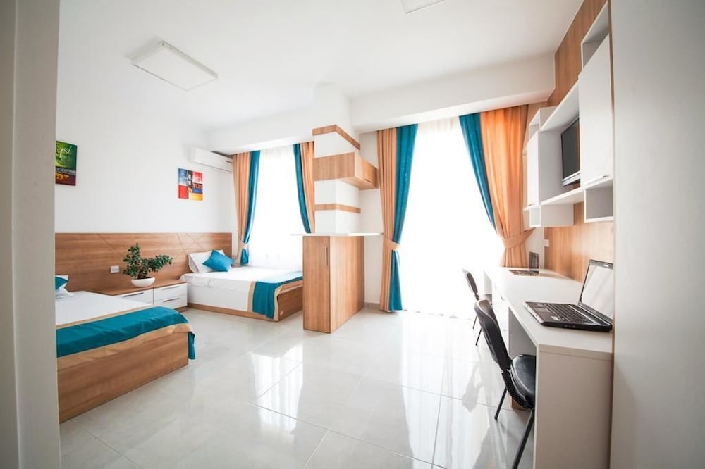 Standard Twin Room photo 2