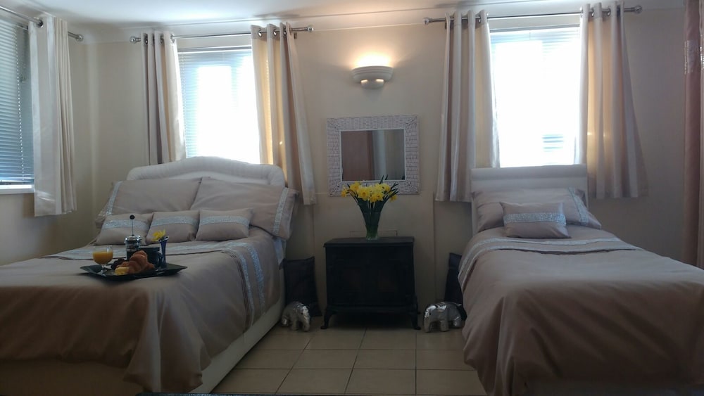 Superior Quadruple Room, 1 Bedroom, Ensuite, Courtyard View photo 2