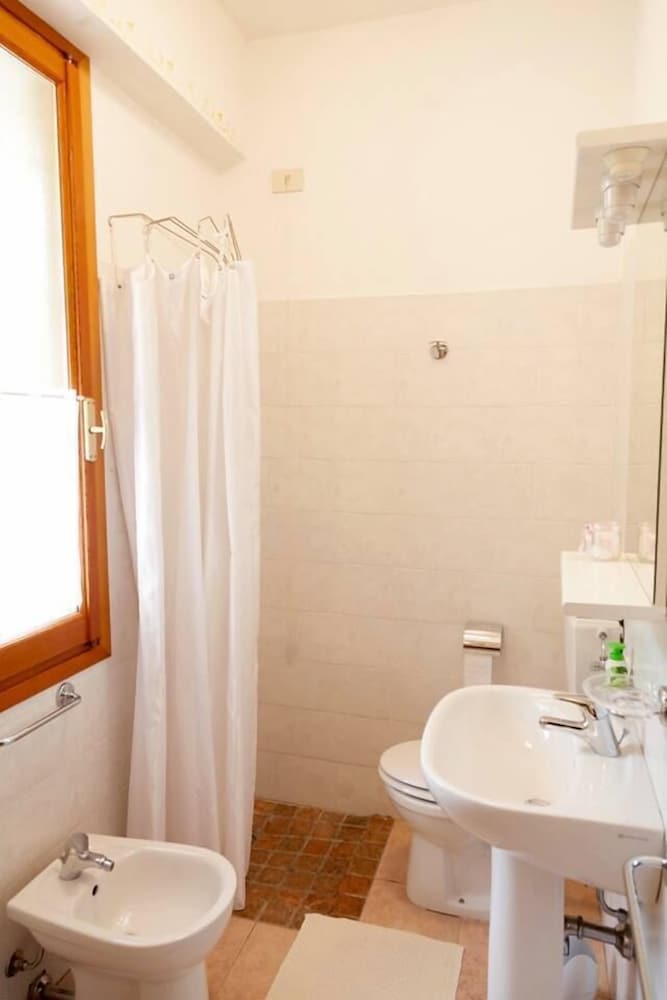 Deluxe Double Or Twin Room (Azzurra) photo 3