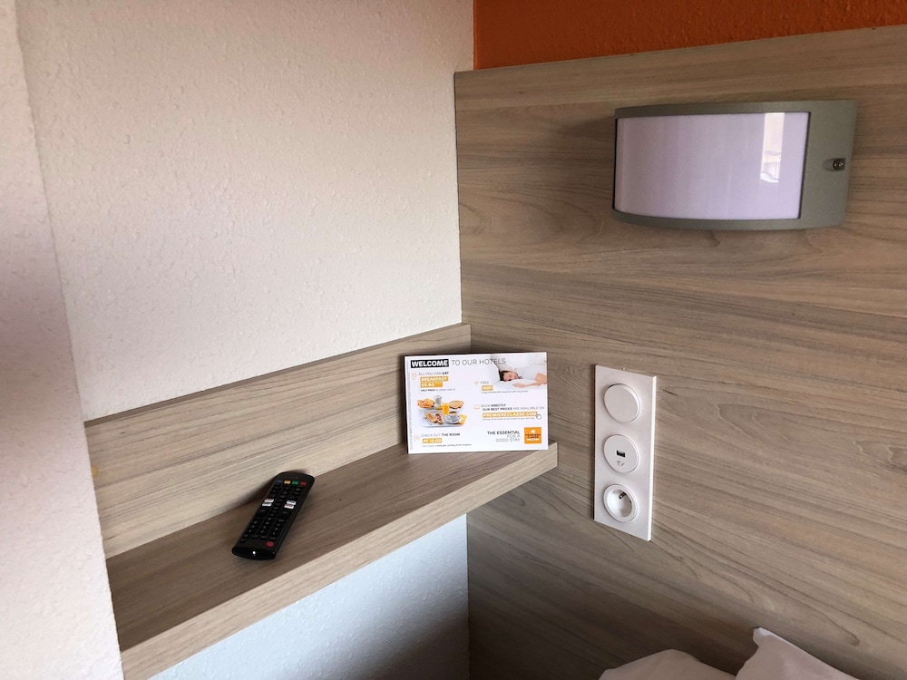 Standard Room, 1 Double Bed - Photo 8