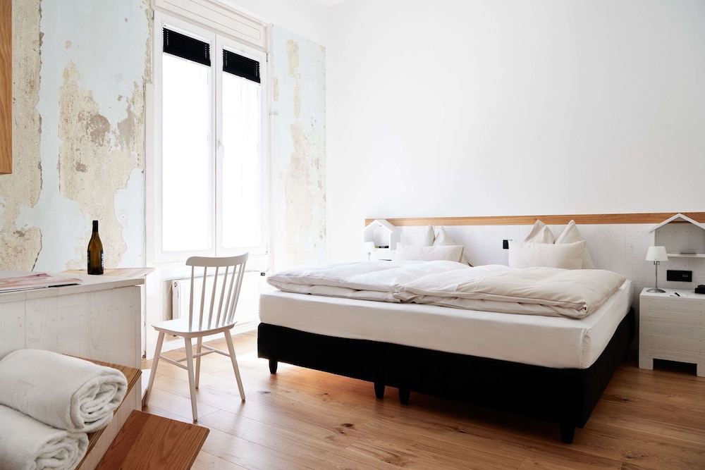Independent Room - Photo 2
