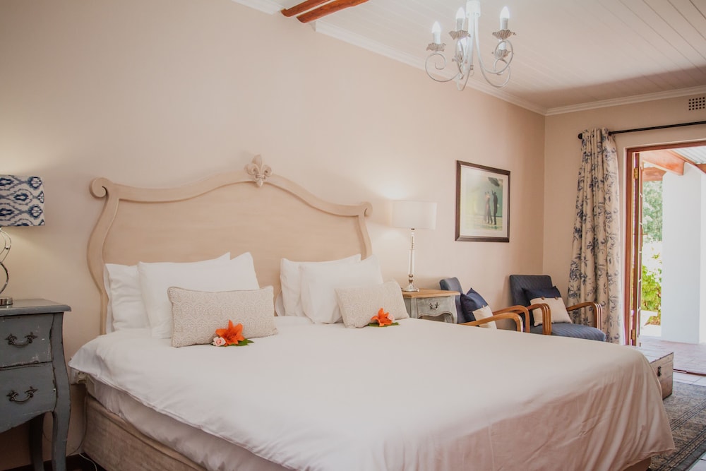Sunbird Semi - Luxury Double/Twin