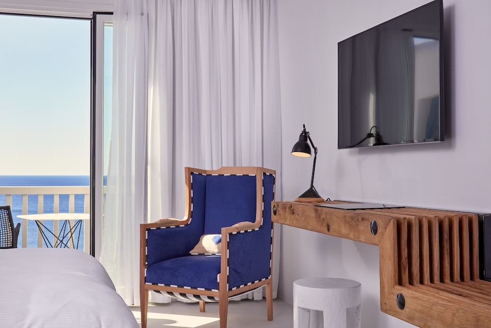 Premium Room - Photo 5
