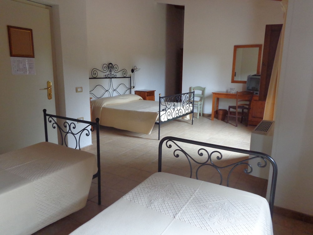 Triple Room photo 3