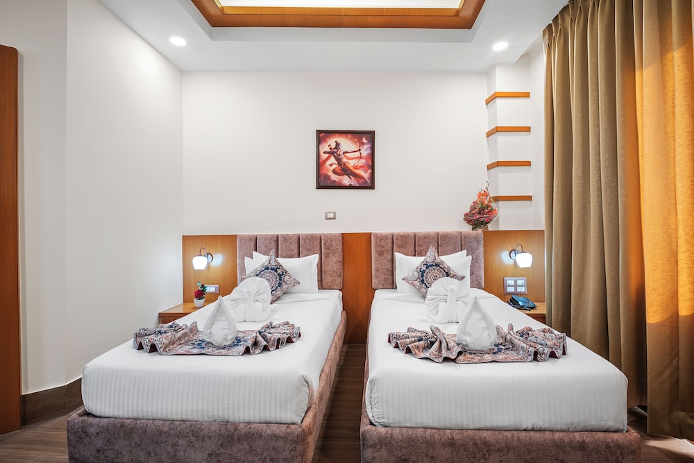 Deluxe Twin Room, City View