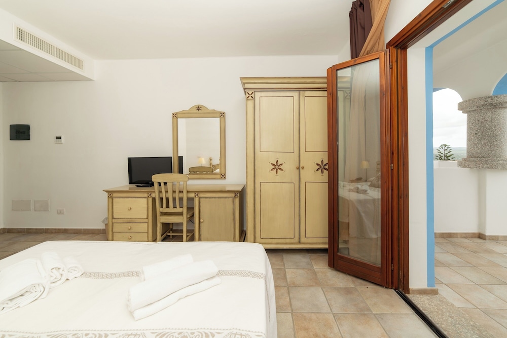 Comfort Room photo 2