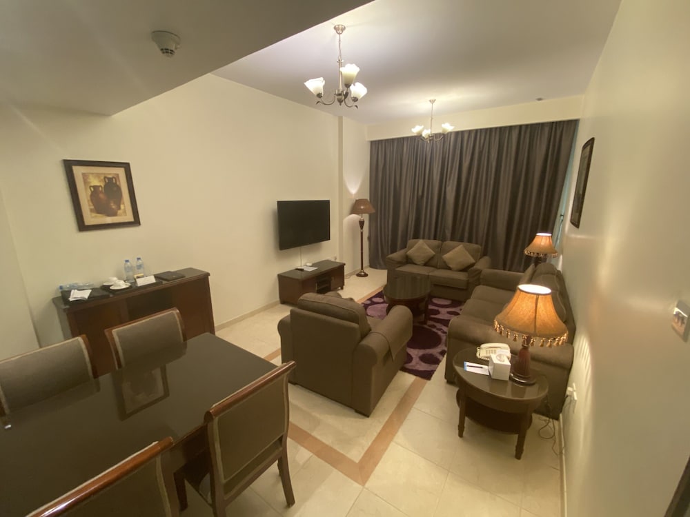 Executive One Bedroom photo 2