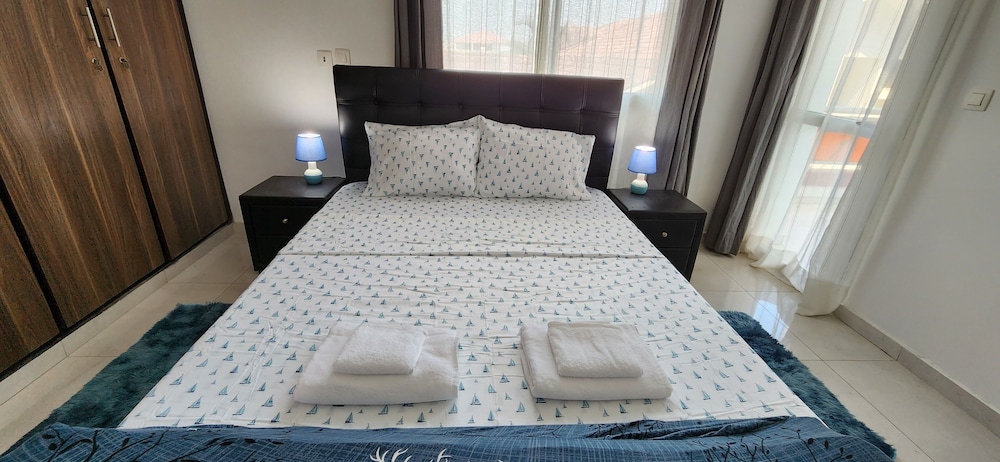 Comfort Studio Suite, 1 Queen Bed photo 2