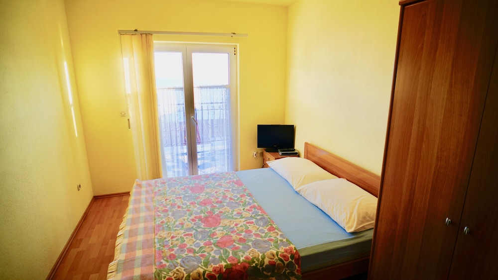 Honeymoon Apartment, 1 Bedroom, Sea View, Sea Facing photo 3