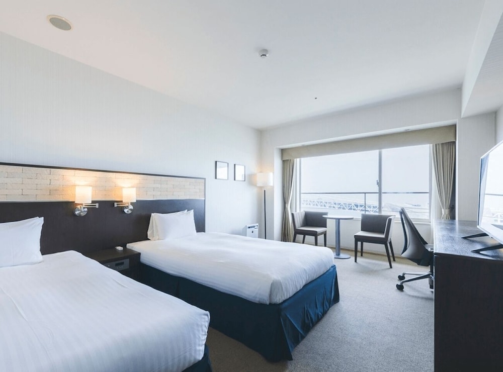 Top Floor Triple Room, Non Smoking, Ocean View (Main Building) photo 1