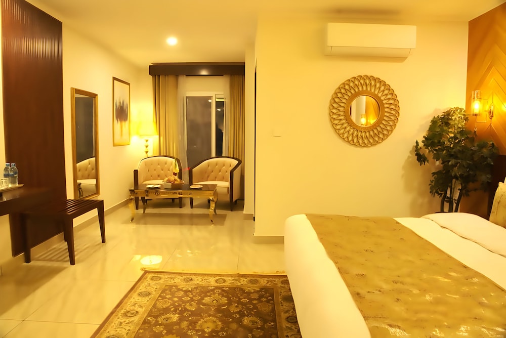 Junior Suite, City View photo 2