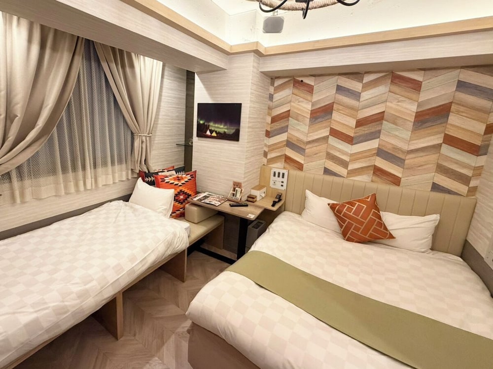 Deluxe Room, 1 Queen Bed with Sofa bed, Non Smoking photo 3