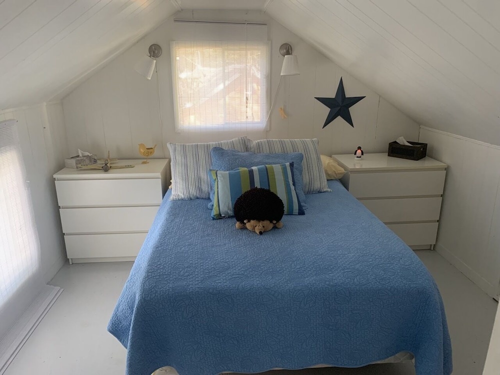 Deluxe Cottage photo 2