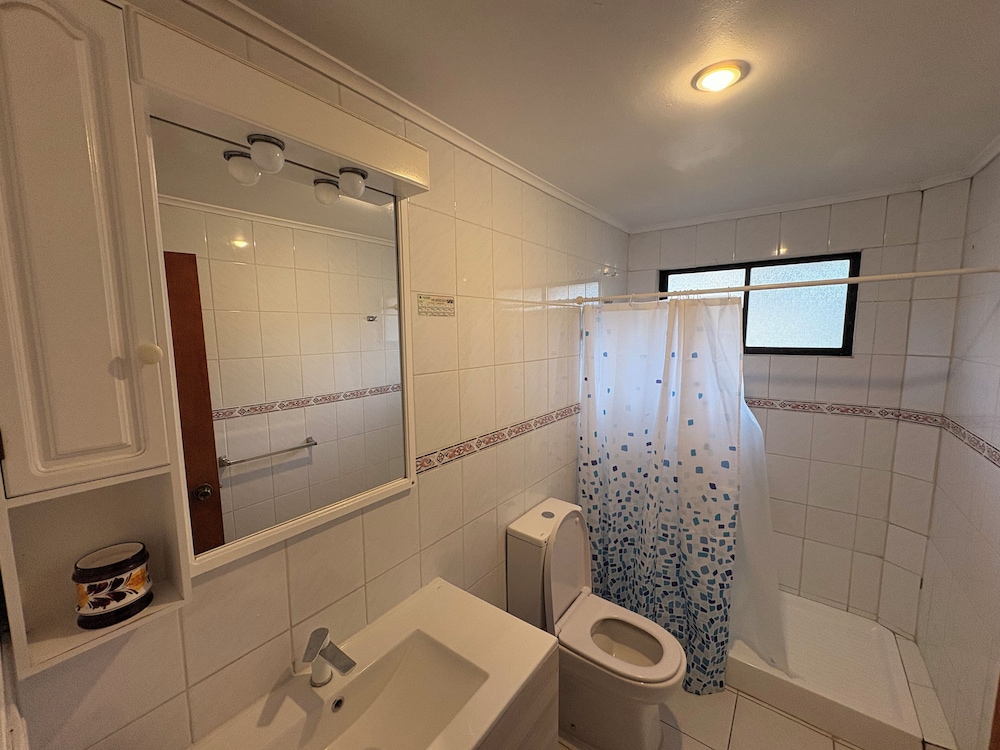 Superior Cabin, 3 Bedrooms, Lake View photo 3