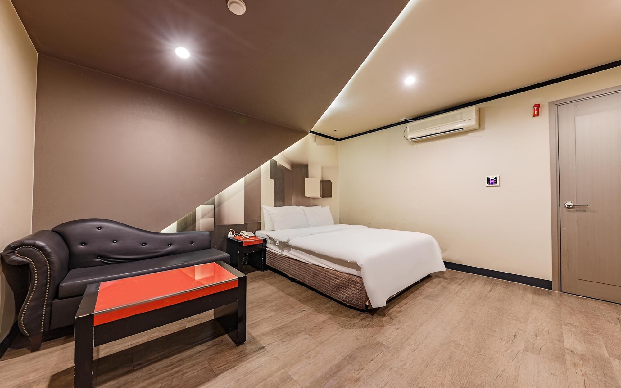 Room (Special room (free Netflix available ) photo 1