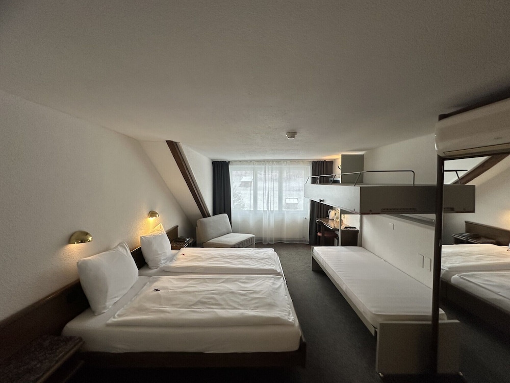 Quintuple Room photo 1
